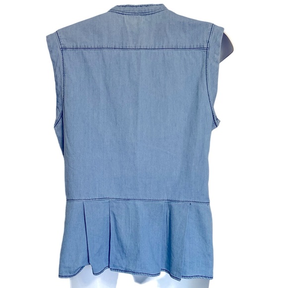 Levi’s Chambray Peplum Top Size S - Picture 2 of 6